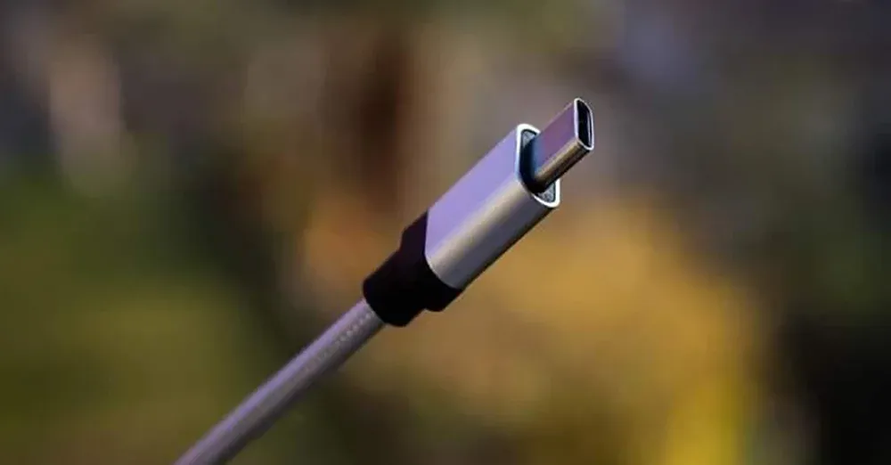 What Is USB-C / USB Type C?